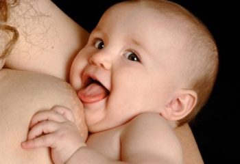 Lợi ích của việc nuôi con bằng sữa mẹ Lợi ích của việc nuôi con bằng sữa mẹ
