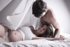 Quan hệ khi mang thai có ảnh hưởng gì không? 1