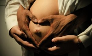 Những trường hợp nào nên hạn chế quan hệ khi mang thai? 1