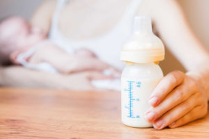 Lợi ích ưu việt của nuôi con bằng sữa mẹSữa mẹ là thức ăn lý tưởng nhất đối với trẻ em, nhất là trong 7