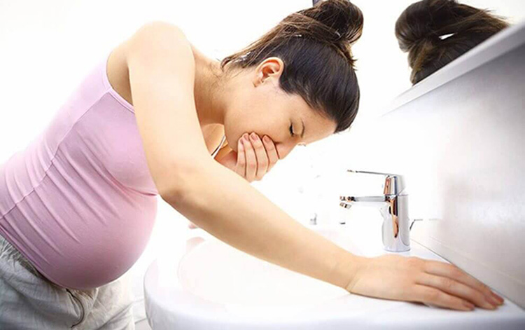Căng tức bụng trên khi mang thai 3 tháng đầu 1